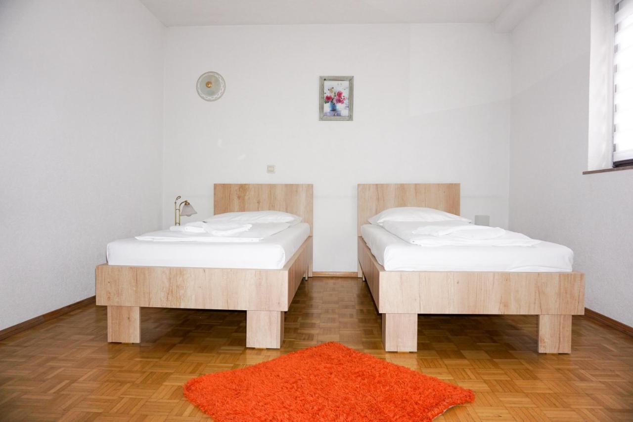 Hotel Kreuz Schwaebisch Gmuend Ngoại thất bức ảnh