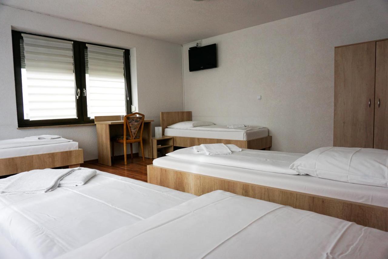 Hotel Kreuz Schwaebisch Gmuend Ngoại thất bức ảnh