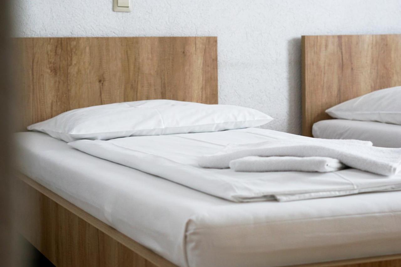 Hotel Kreuz Schwaebisch Gmuend Ngoại thất bức ảnh