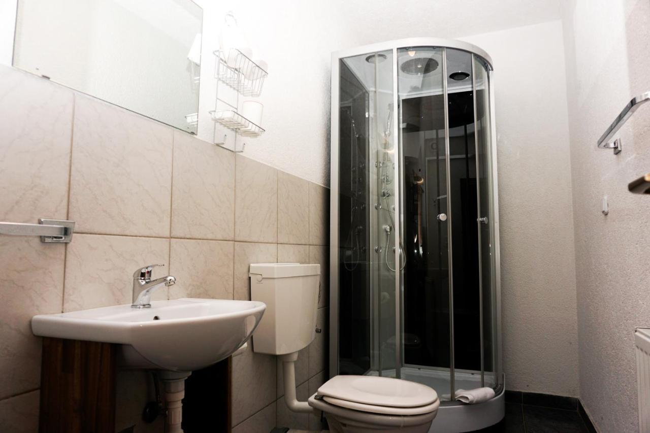 Hotel Kreuz Schwaebisch Gmuend Ngoại thất bức ảnh