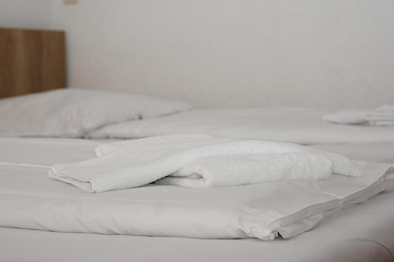 Hotel Kreuz Schwaebisch Gmuend Ngoại thất bức ảnh