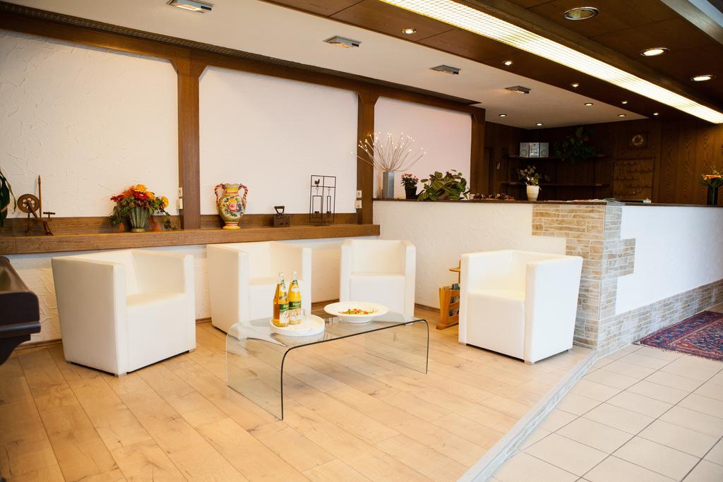 Hotel Kreuz Schwaebisch Gmuend Ngoại thất bức ảnh